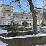 Villa Sanssouci Ferienwohnung Bernstein