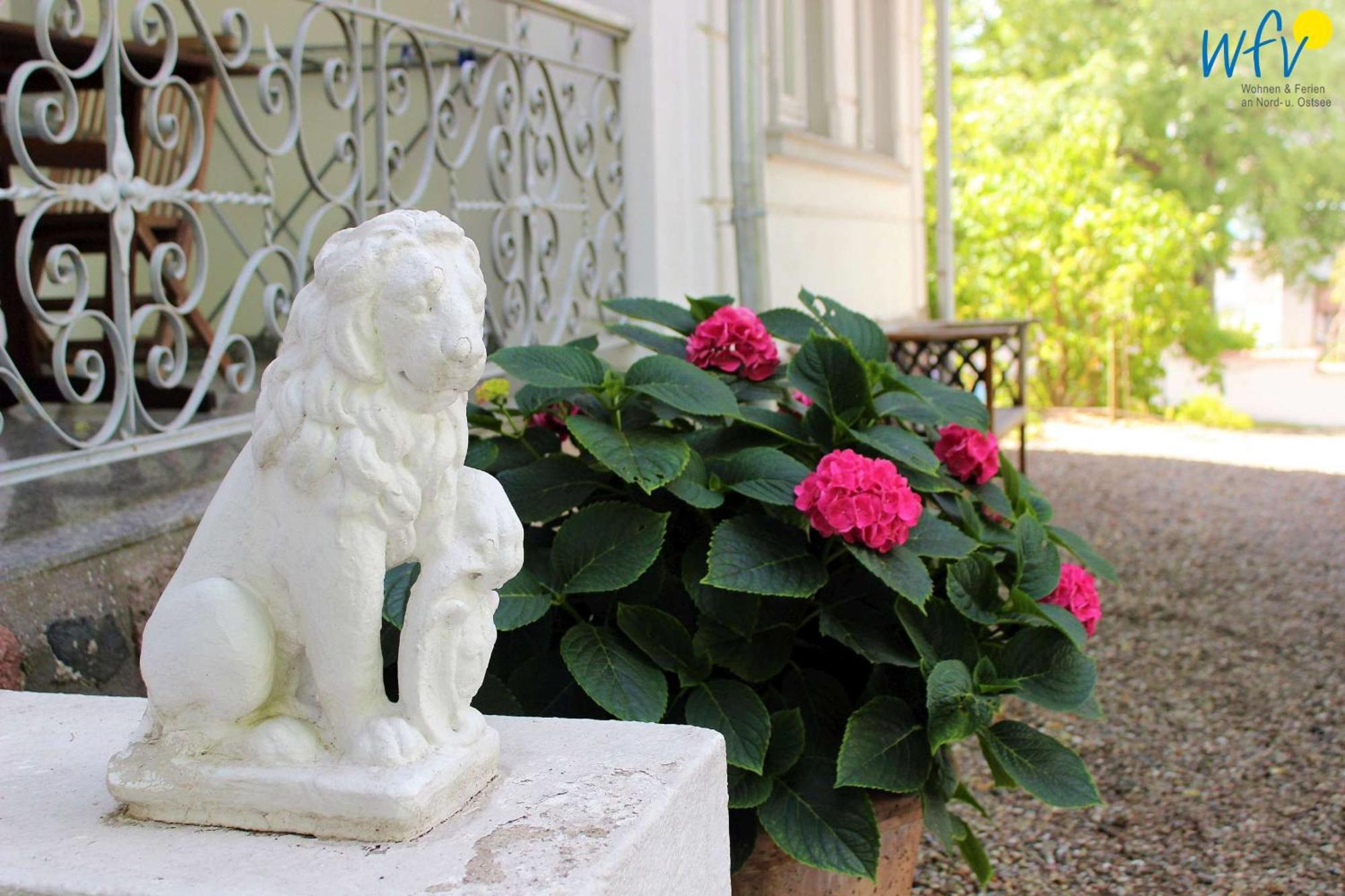 Sanssouci Bernstein